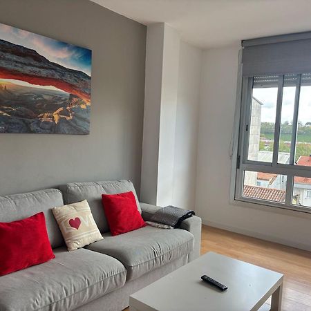 サンティアゴ・デ・コンポステーラAmplio Piso Con Vistas En La Entrada Del Camino C4アパートメント エクステリア 写真
